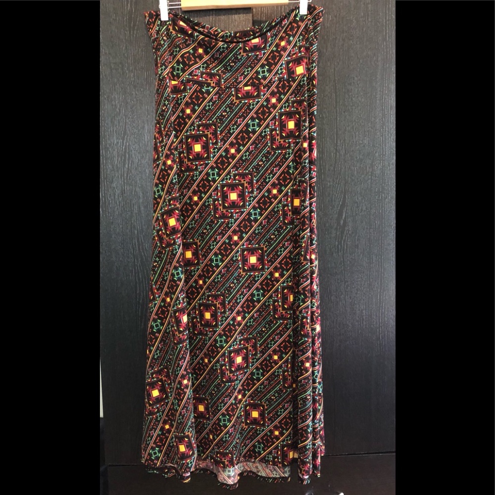 LuLaRoe Tribal print Maxi XL